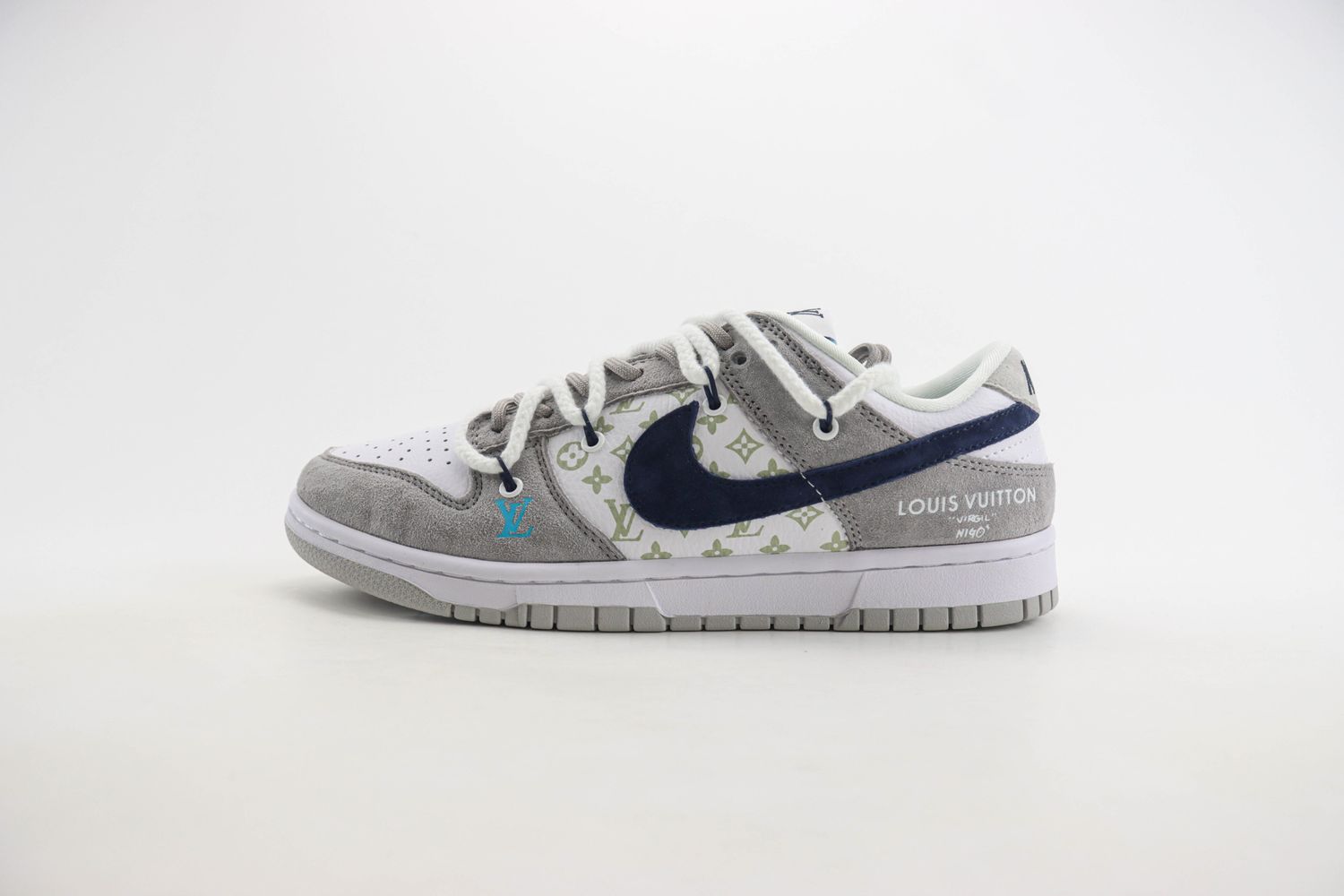 Nike SB Dunk Low x LV 32