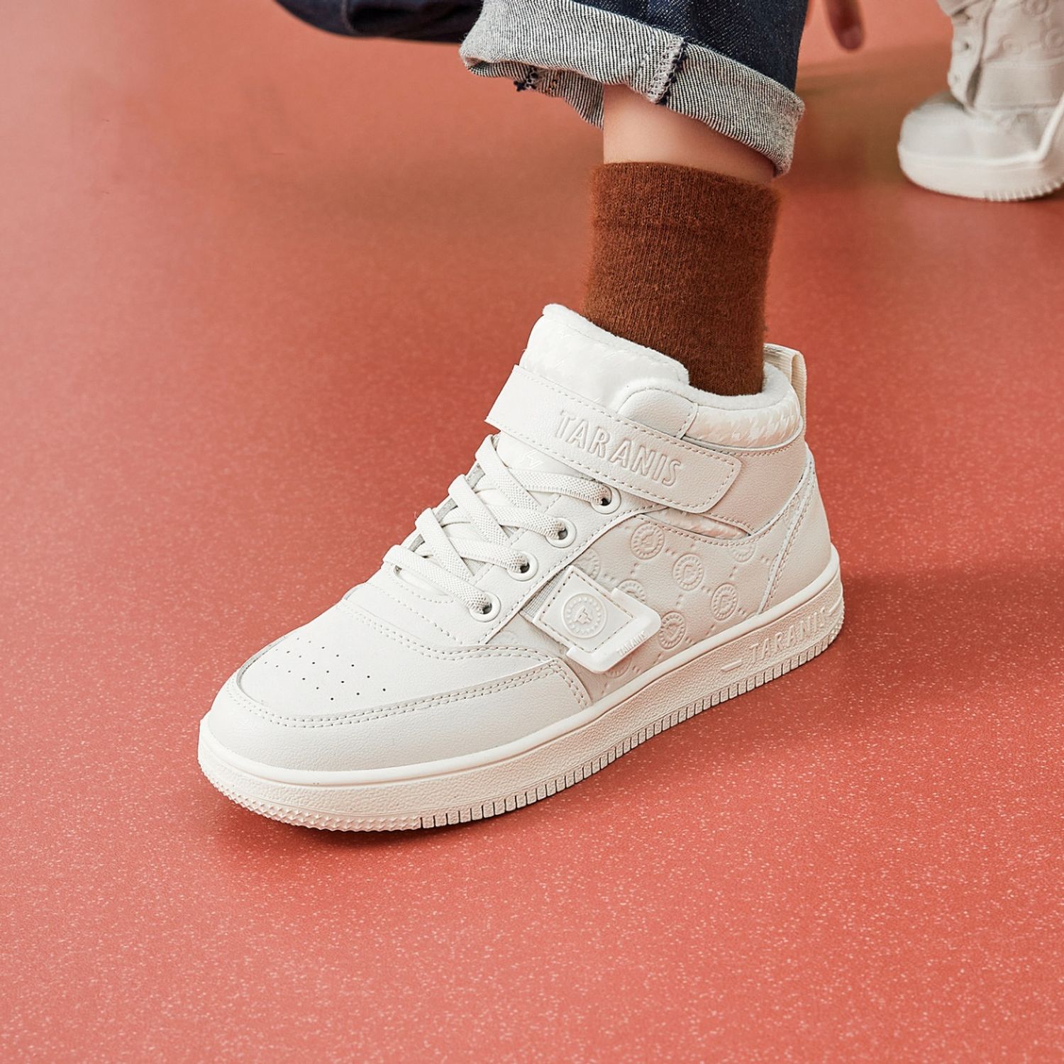 Дотортой пүүз