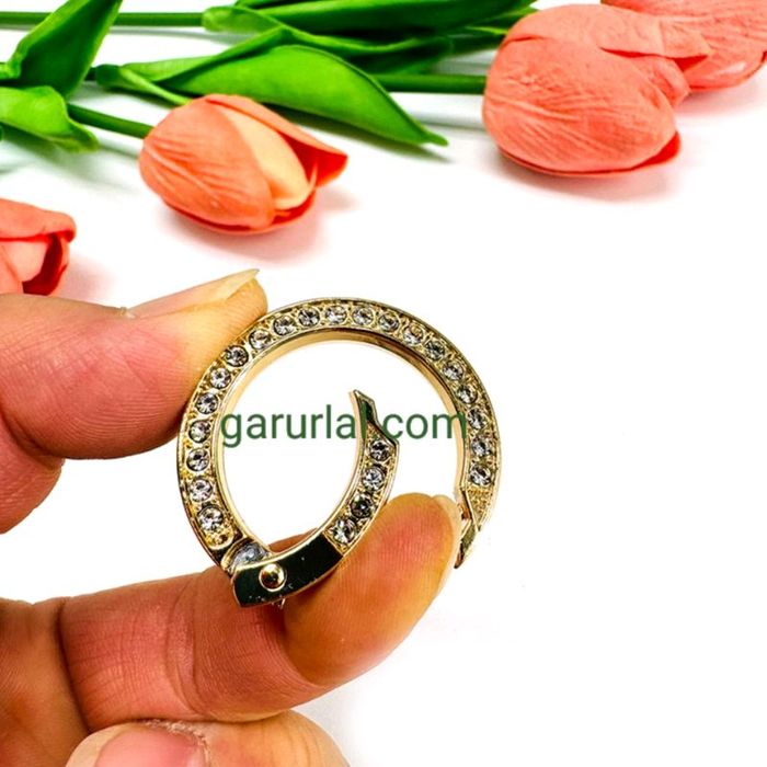 шигтгээтэй дугуй цагриг 3.3