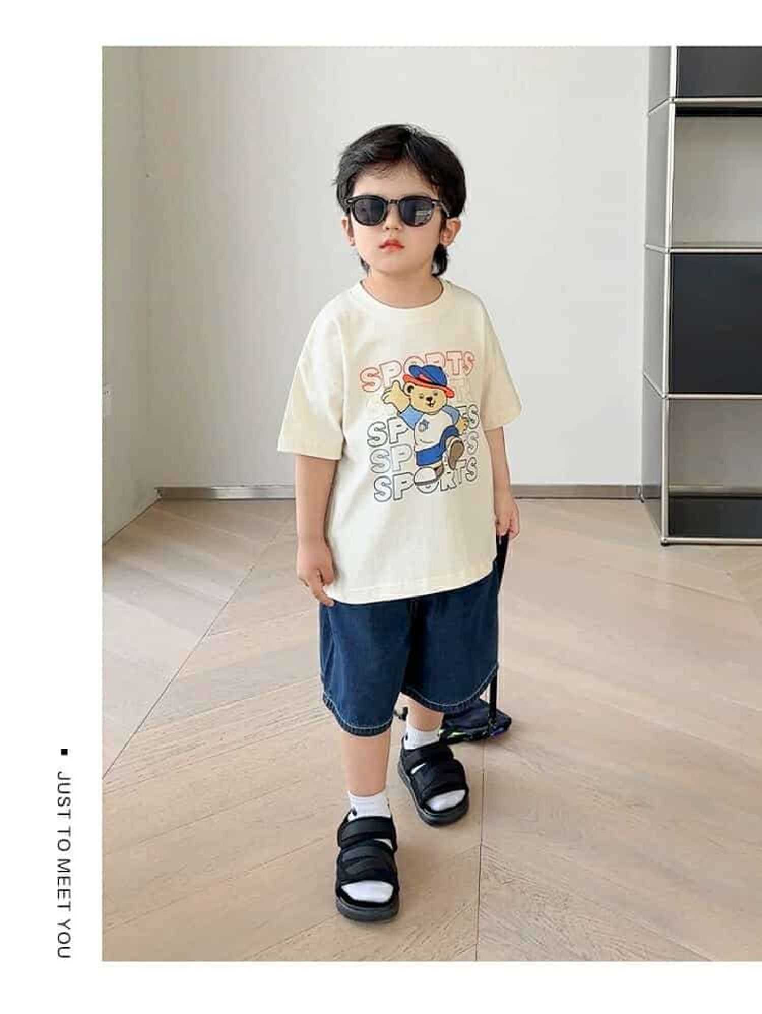 RE бамбарууштай Фудболка