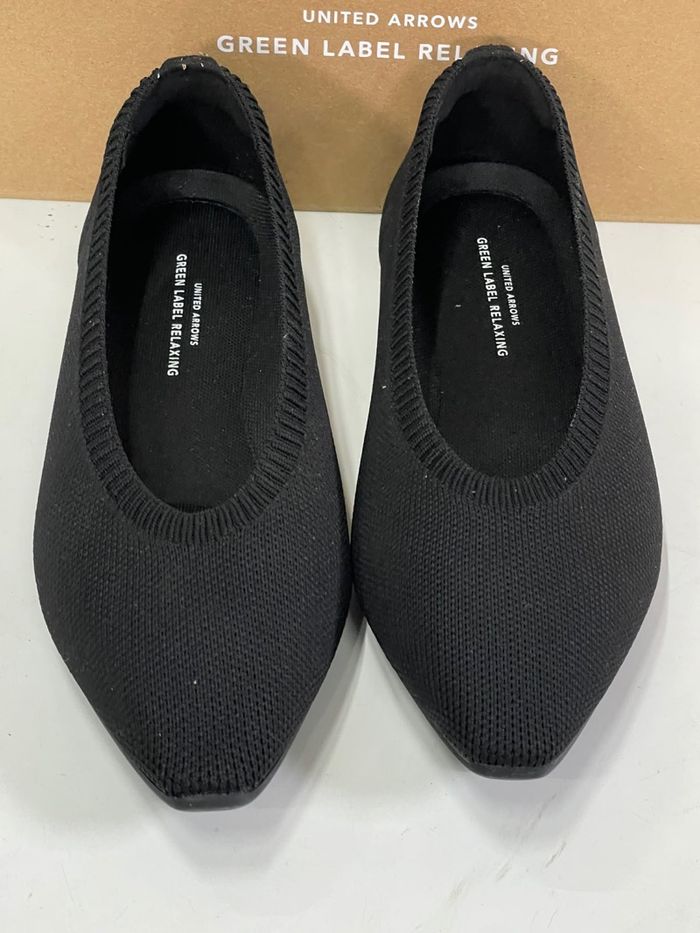 United arrow black