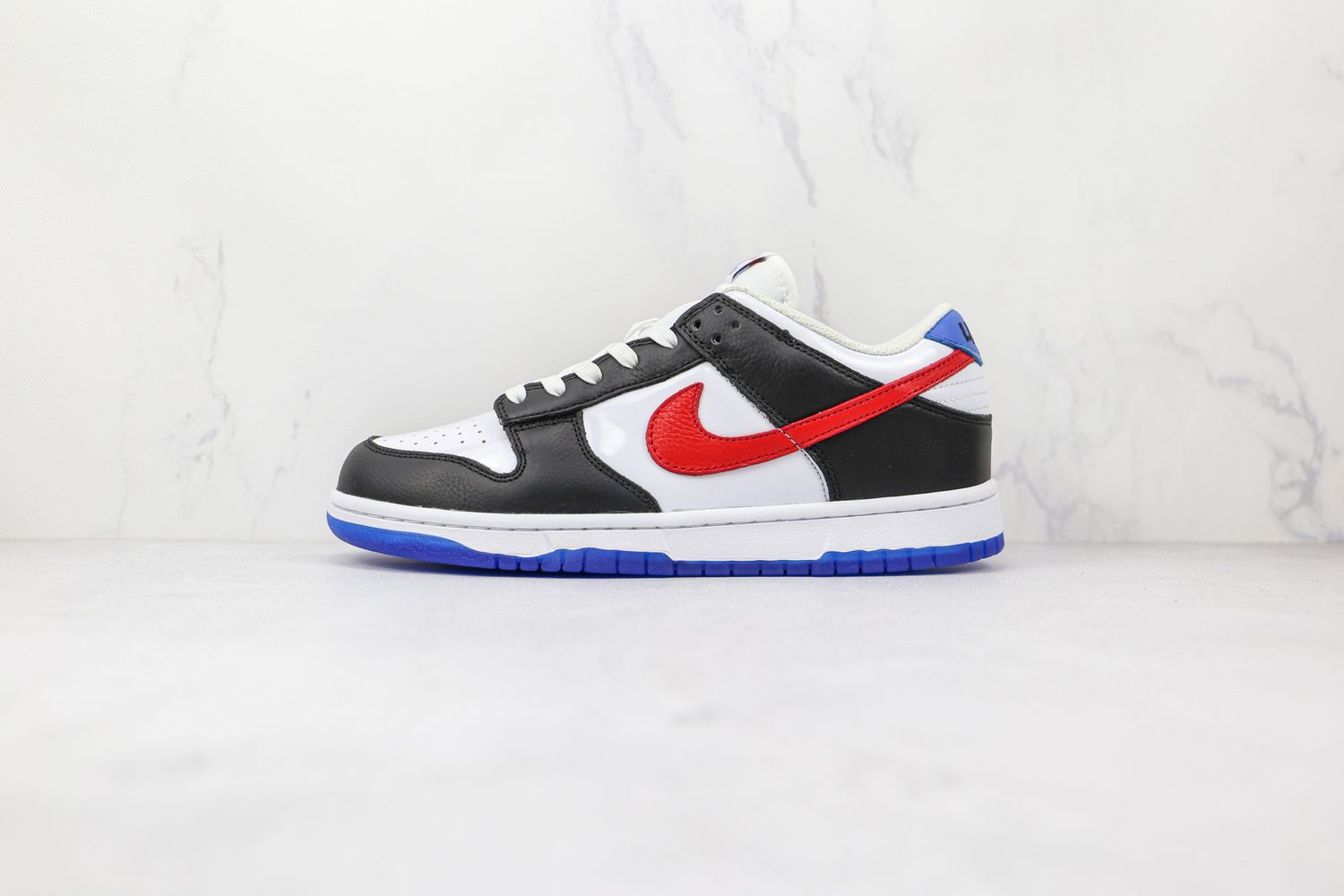 Nike SB Dunk Low “South Korea”