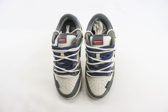  NK SB Dunk Low x  supreme 34