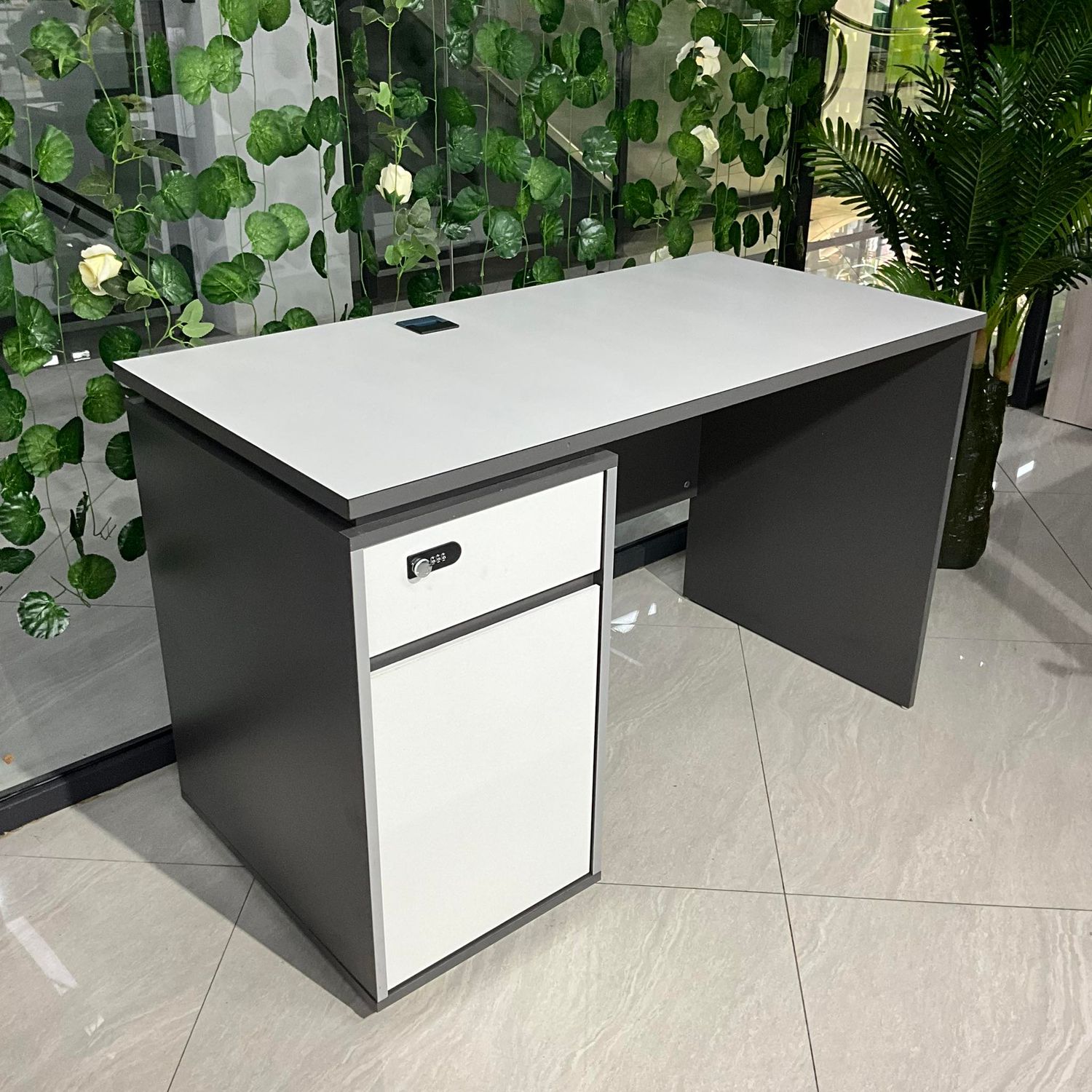 Оффис ширээ / Код: Е-2105 /