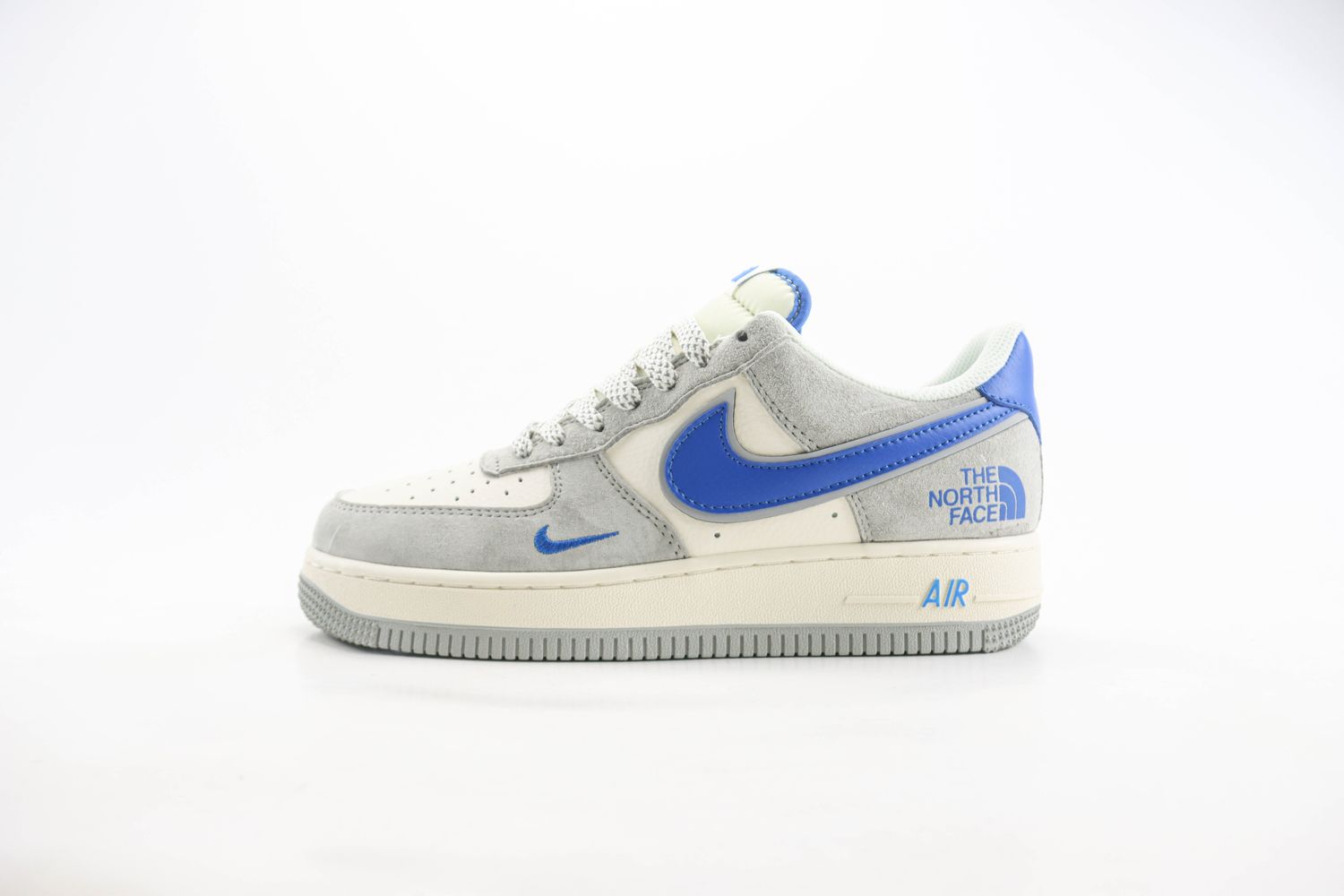 Nike Air Force 1 Low x The North Face 03