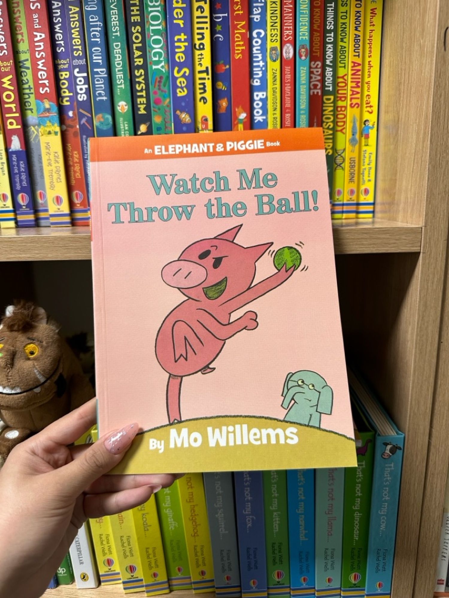 Watch me throw the ball