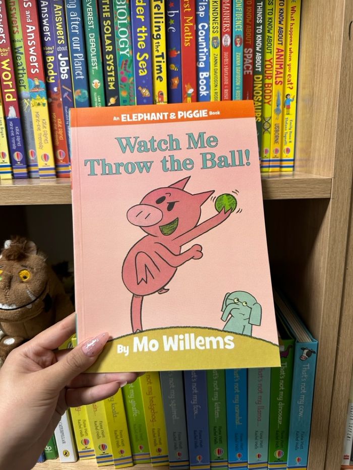 Watch me throw the ball