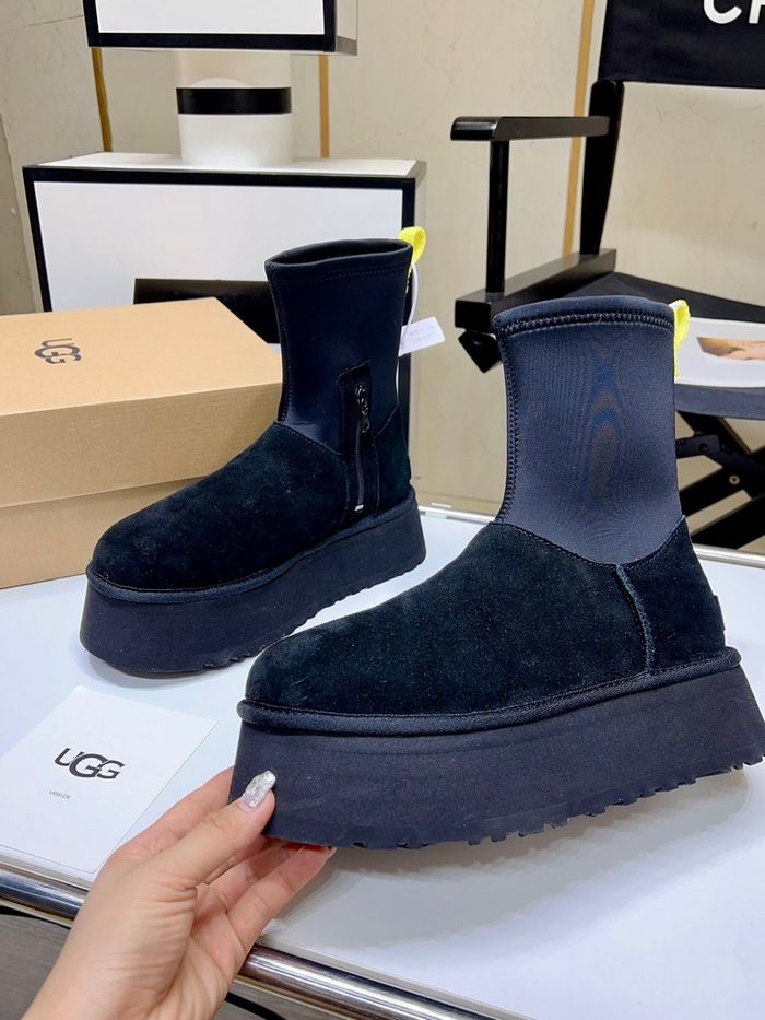 UGG Classic Dipper Stretch Boots