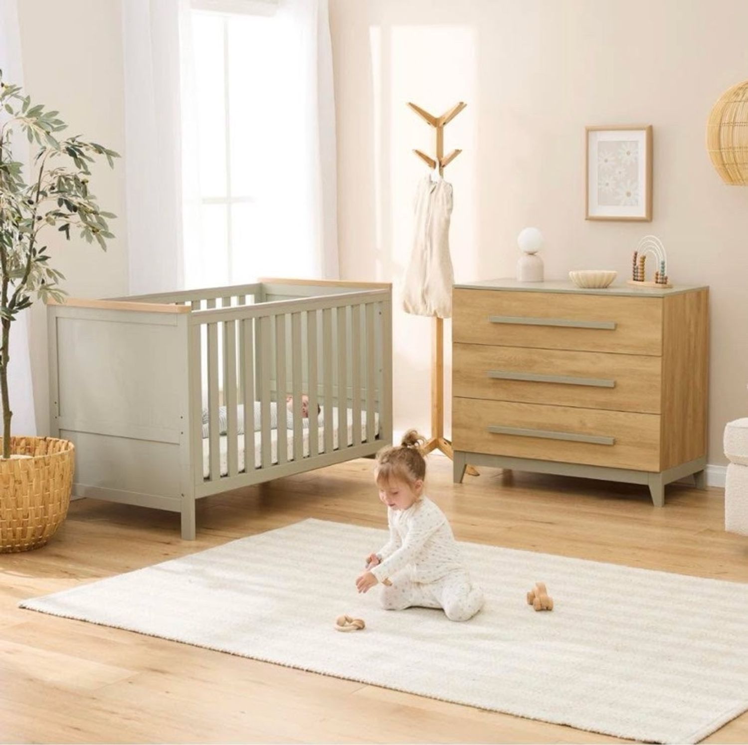 Misha & Hallee 2 Piece Room Set