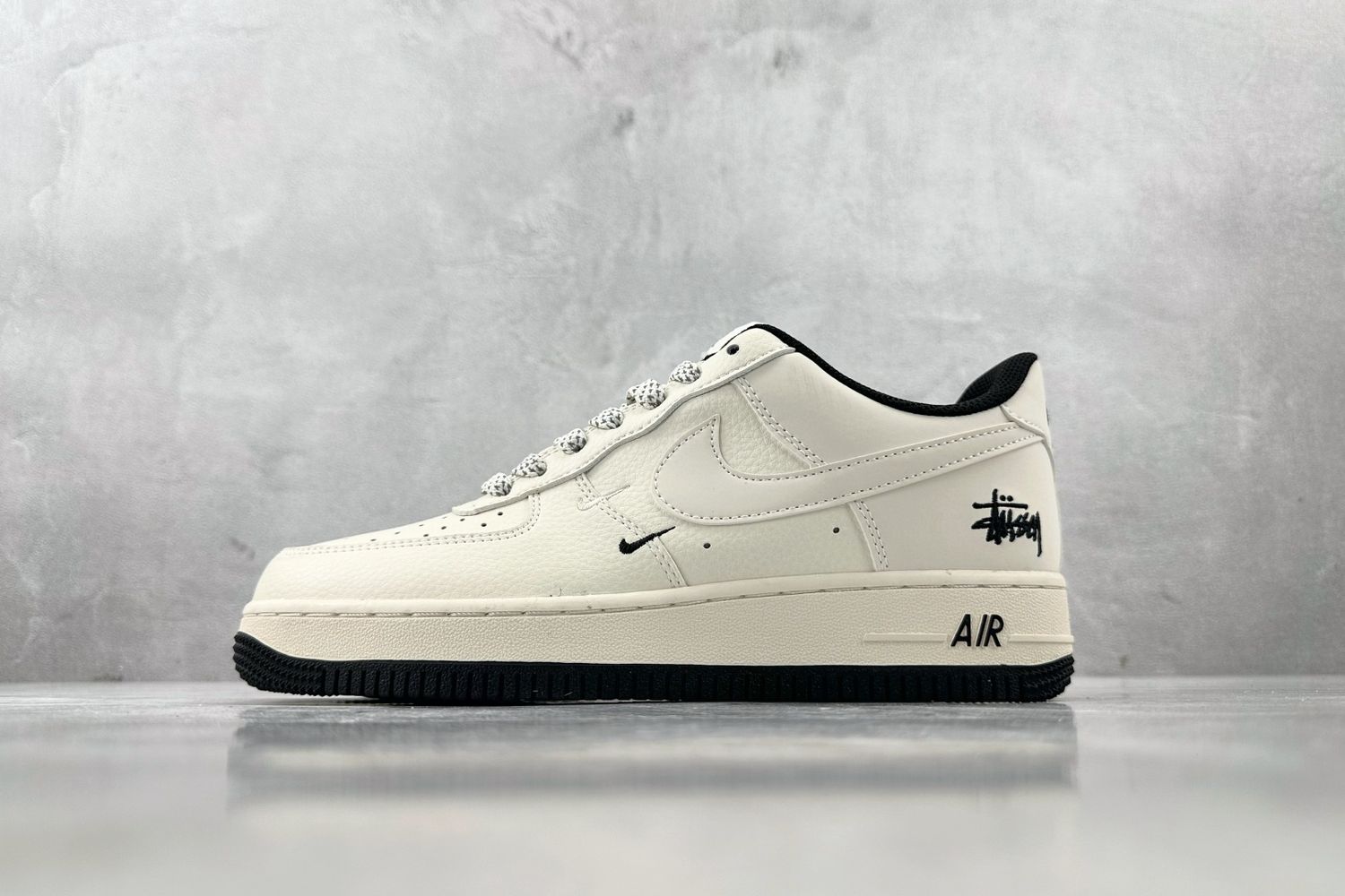 Nike Airforce 1 Low x Stussy 19