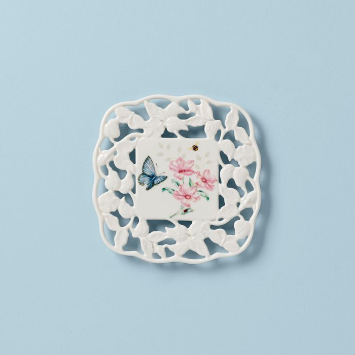 BUTTERFLY MDW DW CARVED TRIVET