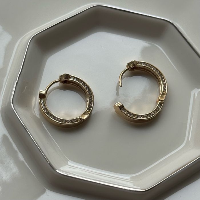 Hoops