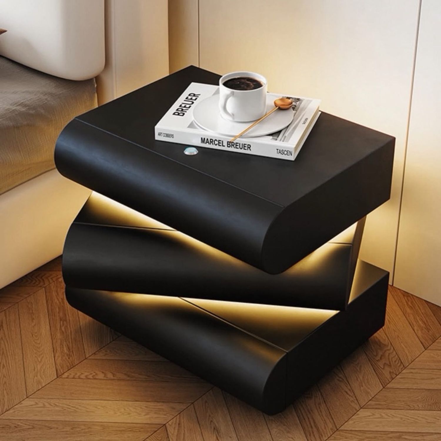 Тумбо (гэрэлтэй)