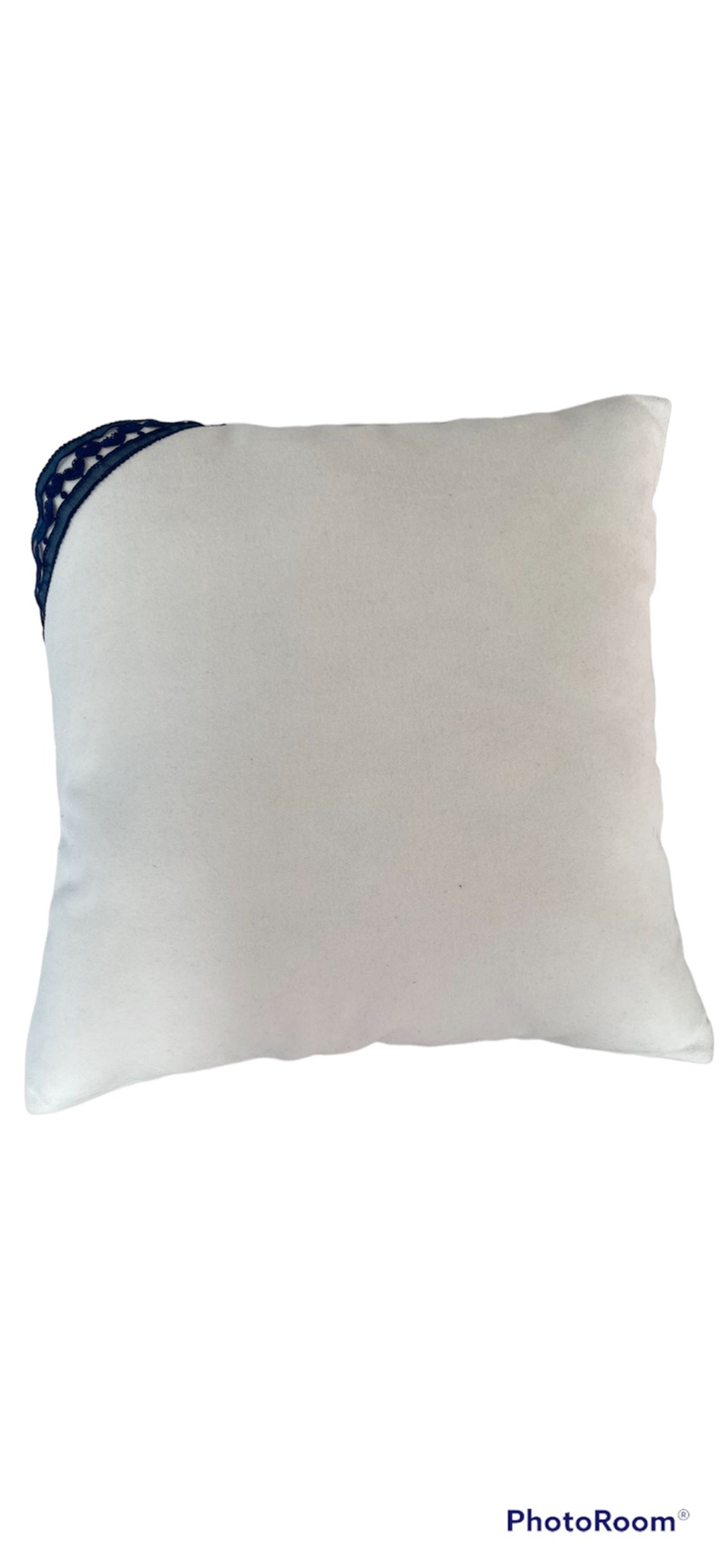 Цагаан кашмеран  дэр