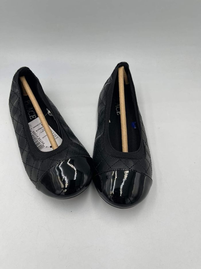 Хүүхдийн хар Palace балерина