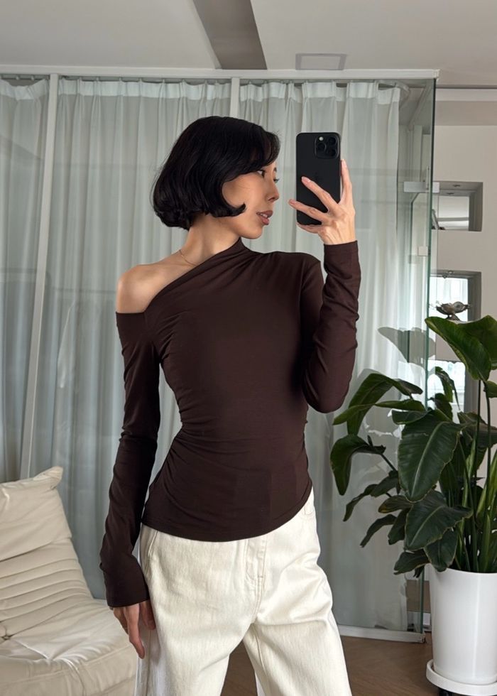 One-shoulder Top /brown/
