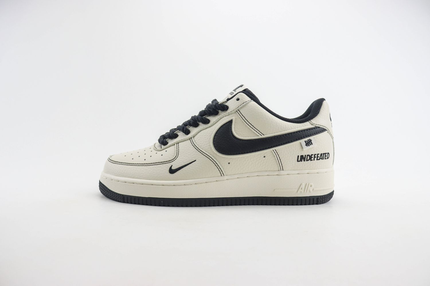 Nike Air Force 1 Low x Undefeated 21