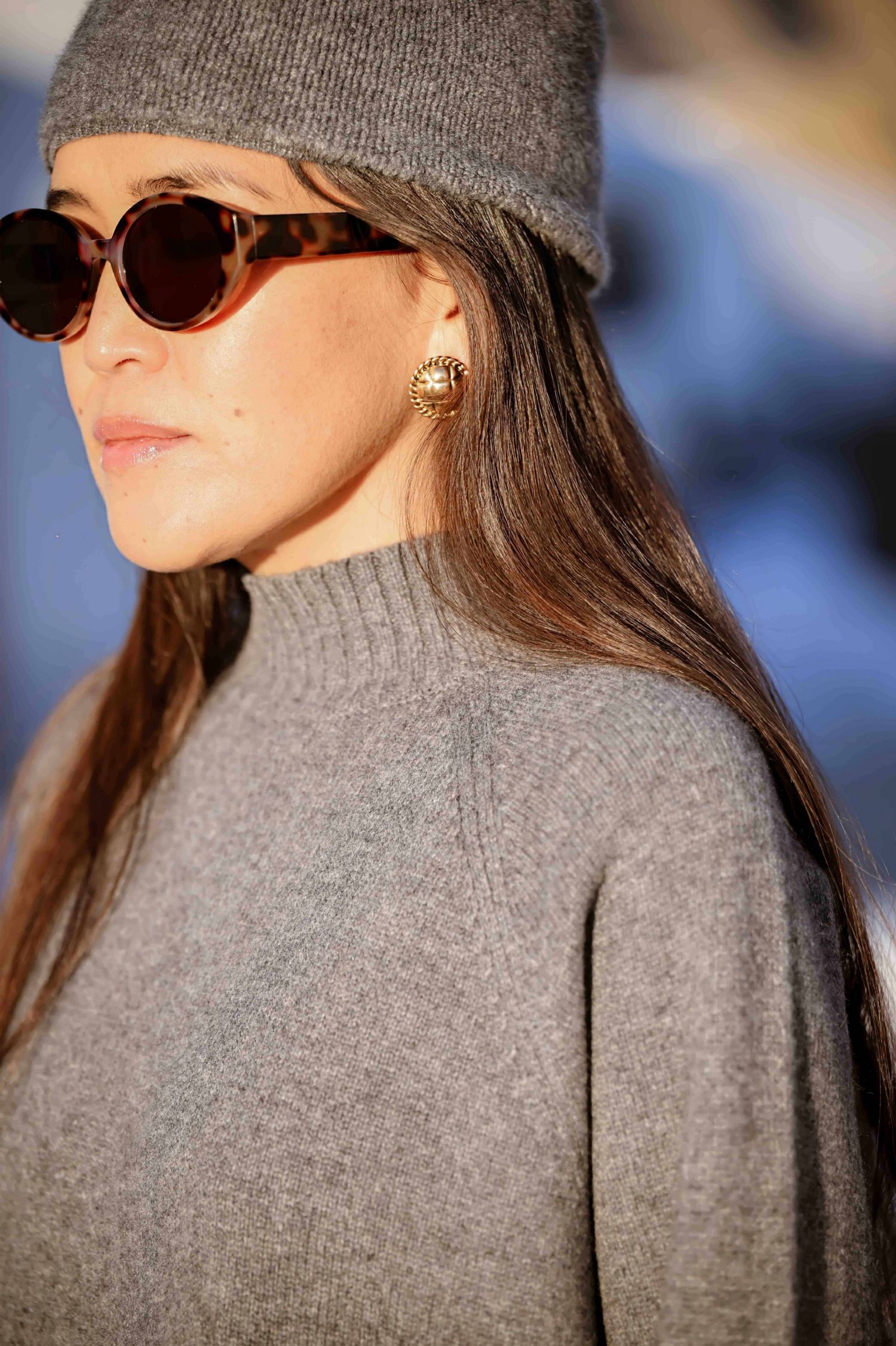 Дэнсий юу малгай саарал