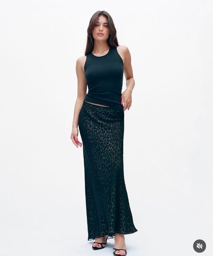 Leopard printed skirt