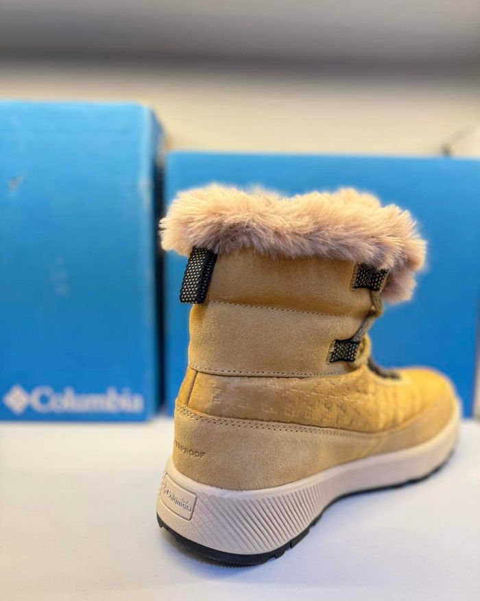 Columbia Women's Slopeside™ Peak Luxe Boot