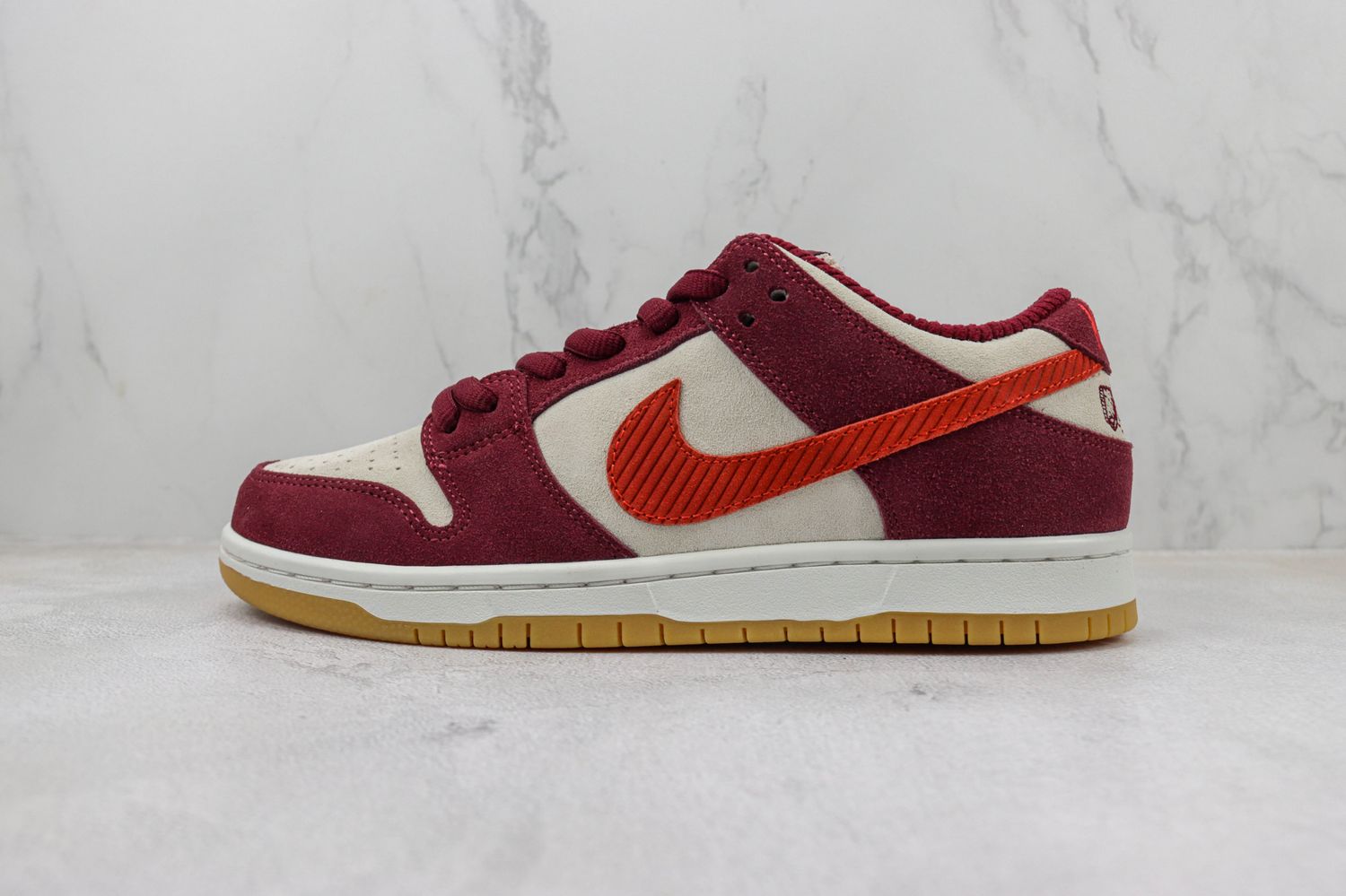 Skate Like a Girl x Nike SB Dunk