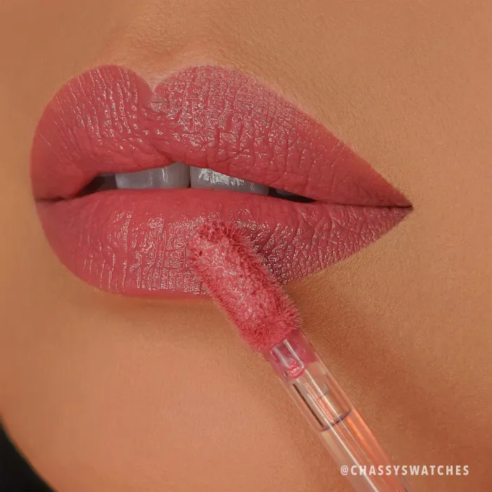 Moira Lip Plush cream / 03 lullaby /