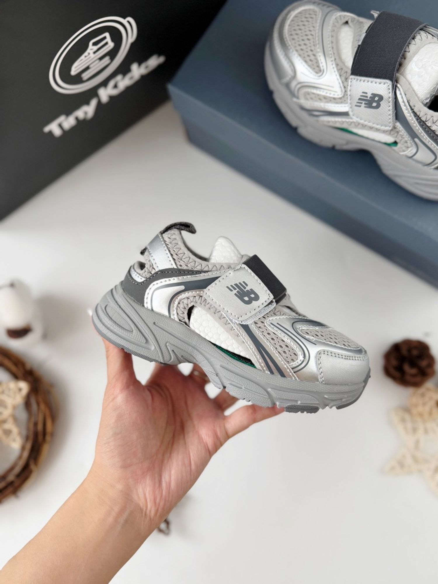 New Balance Freedle Silver
