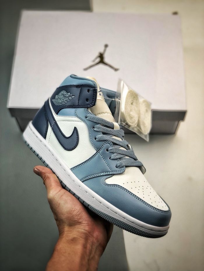 Air Jordan 1 Mid “Diffused Blue”