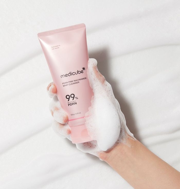 Medicube PDRN Pink cleanser