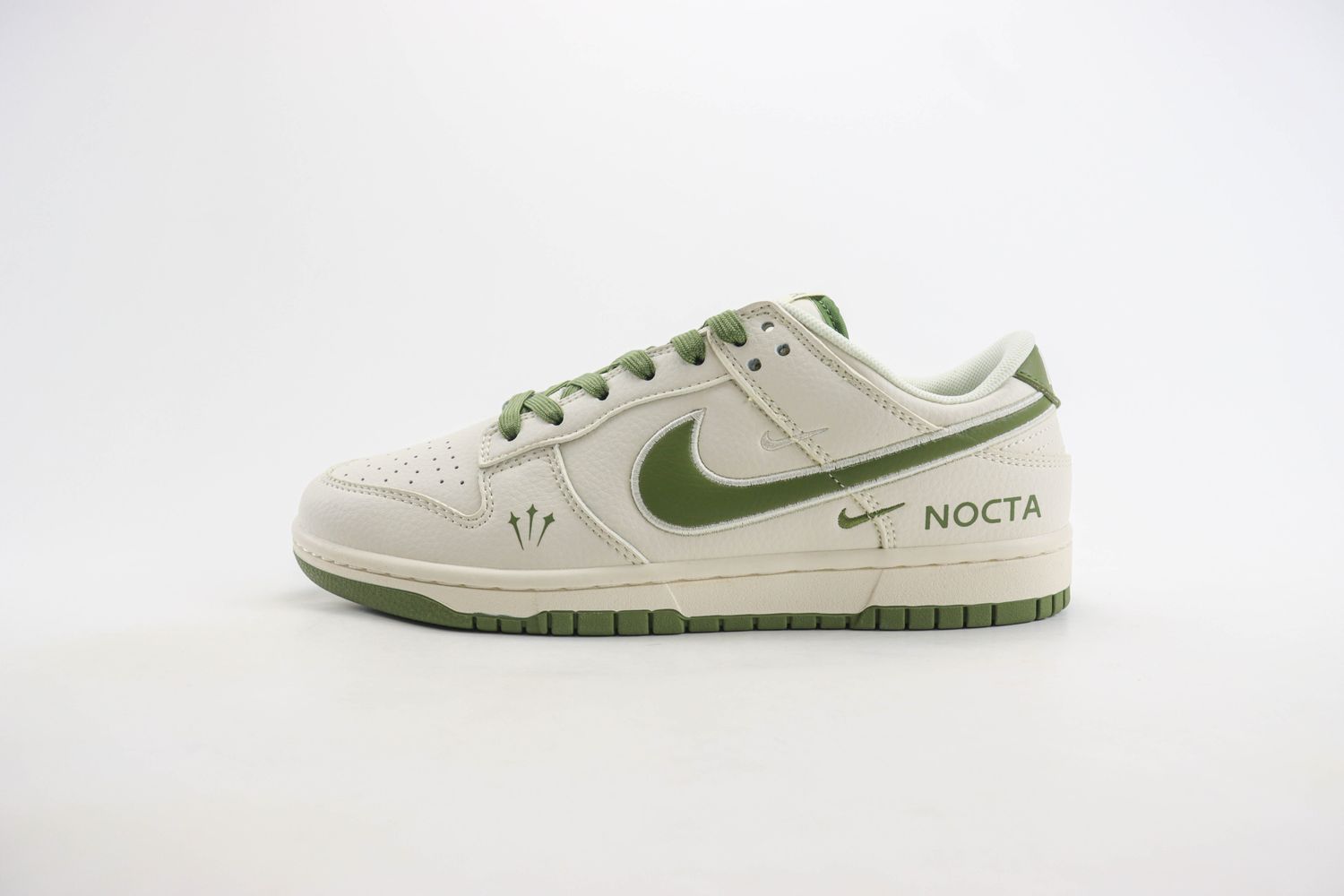  Nike SB Dunk Low x nocta  