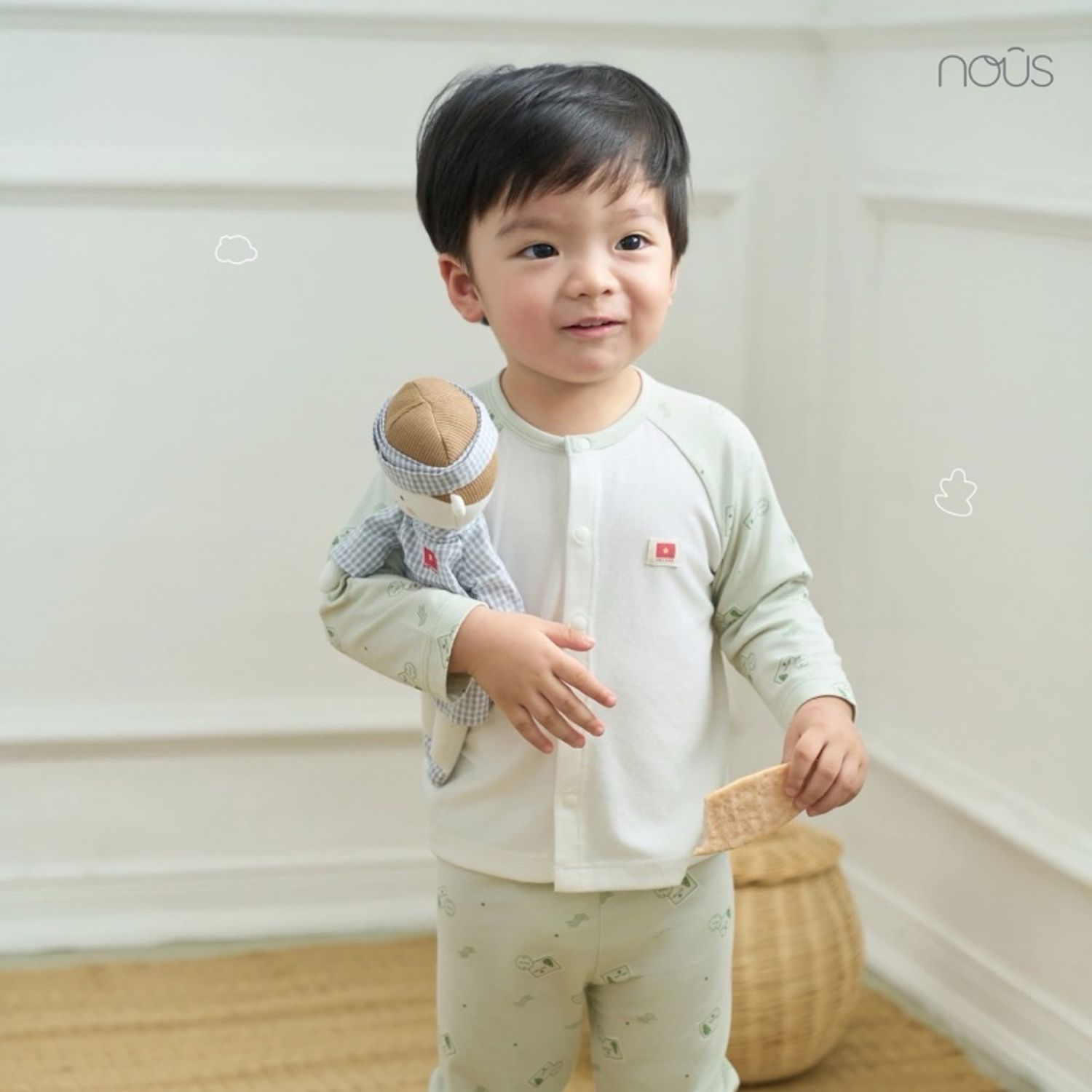 https://cdn.zochil.shop/fadd3db1-7db7-45fd-a2df-1fac04089568_t1500.jpg