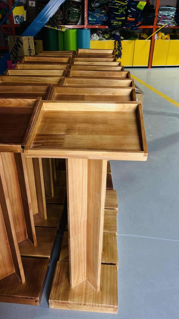 Модон индэр 