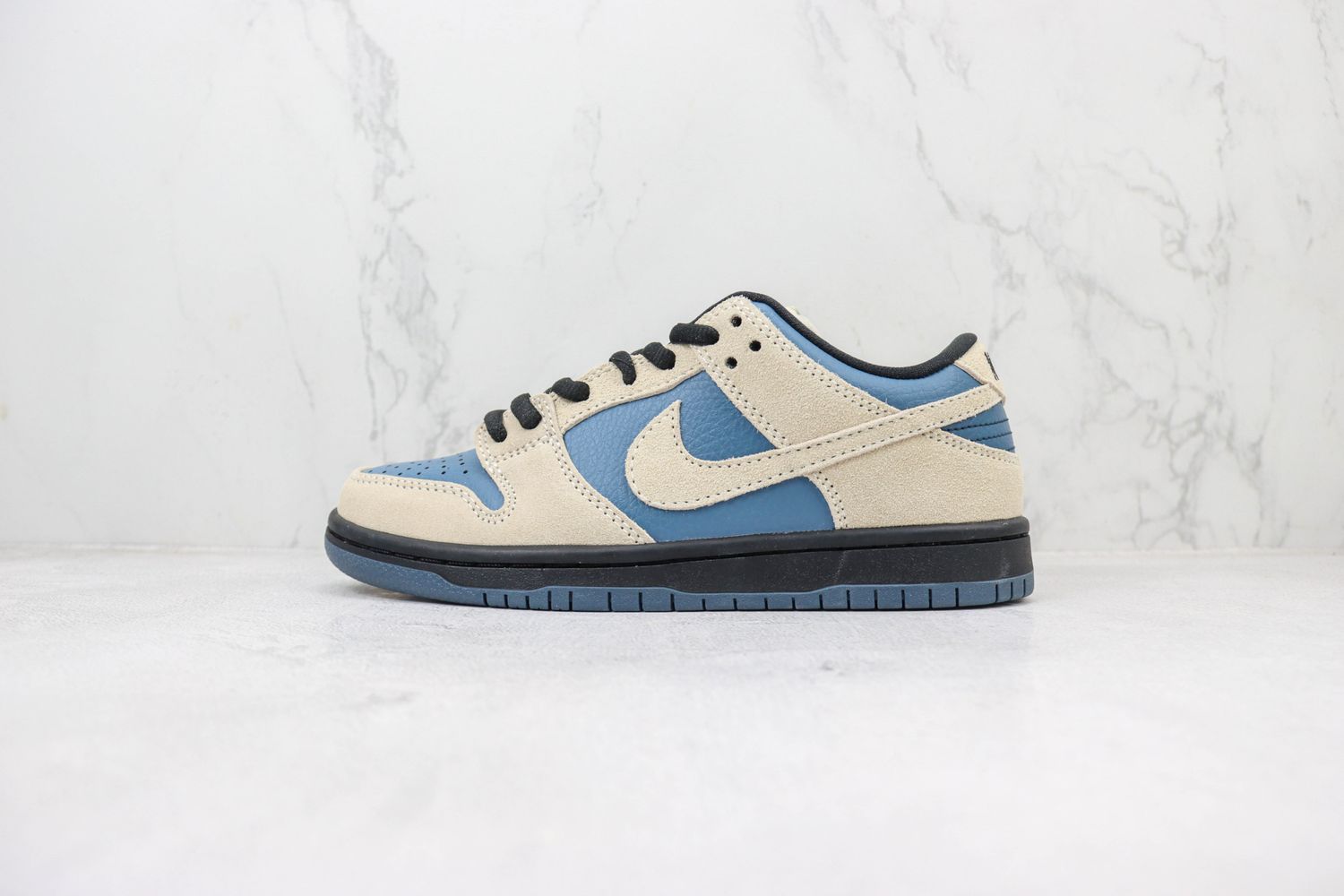 Nike SB Dunk Low Light Cream Thunderstorm