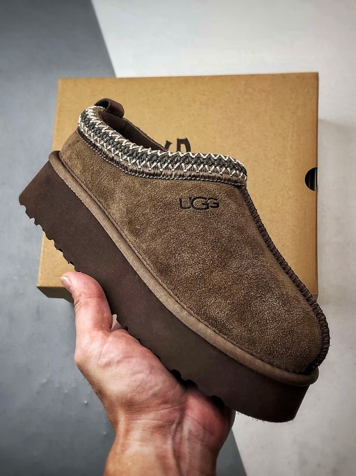 UGG Tazz Brown