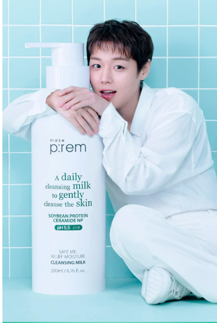 MAKE PREM A DAILY CLEANSING MILK 200ML+100ML REFILL 
