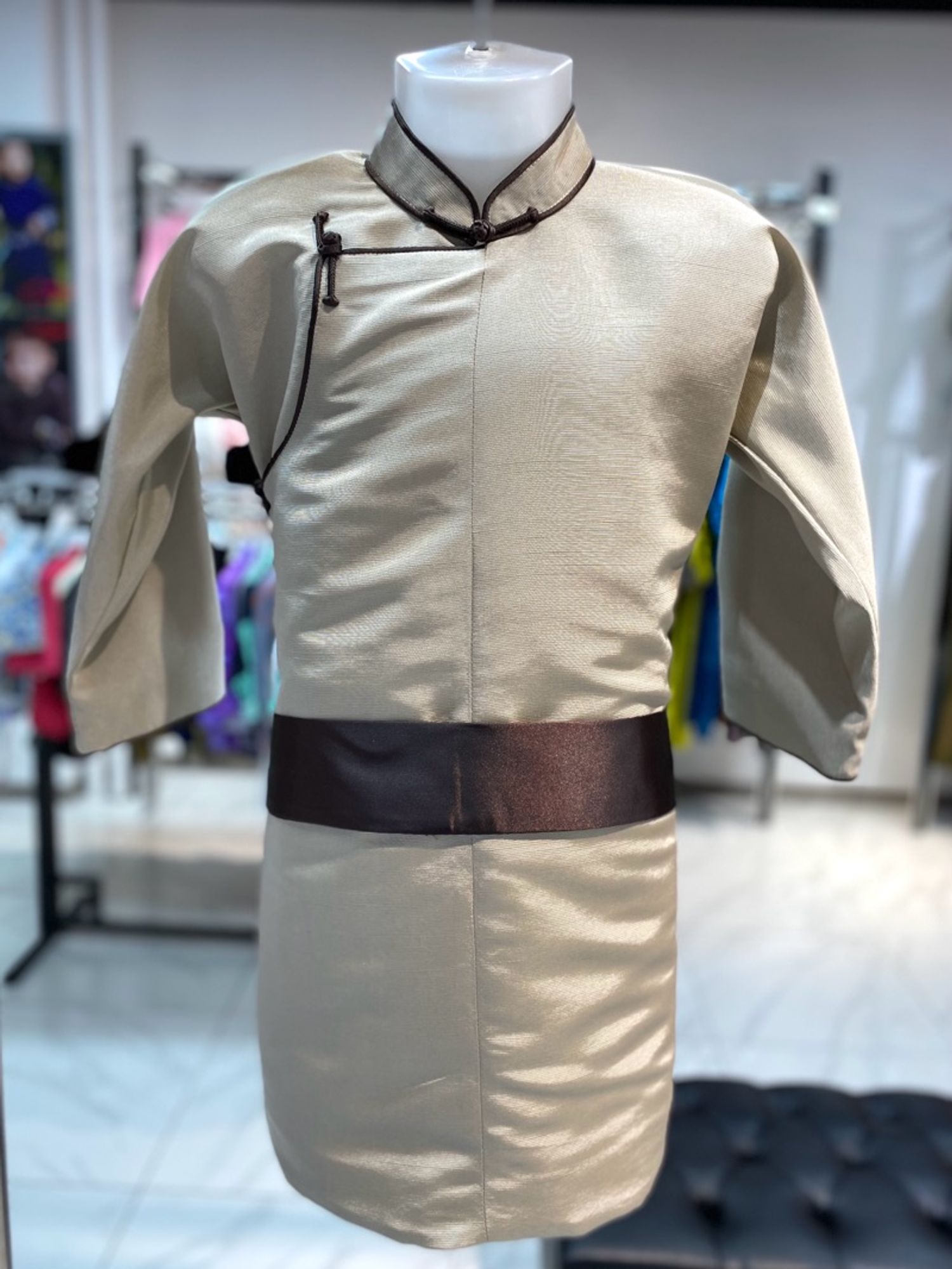 Бэйж шаргал дээл