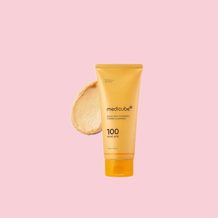 Medicube Kojic Acid Turmeric Toning Cleanser 120gr