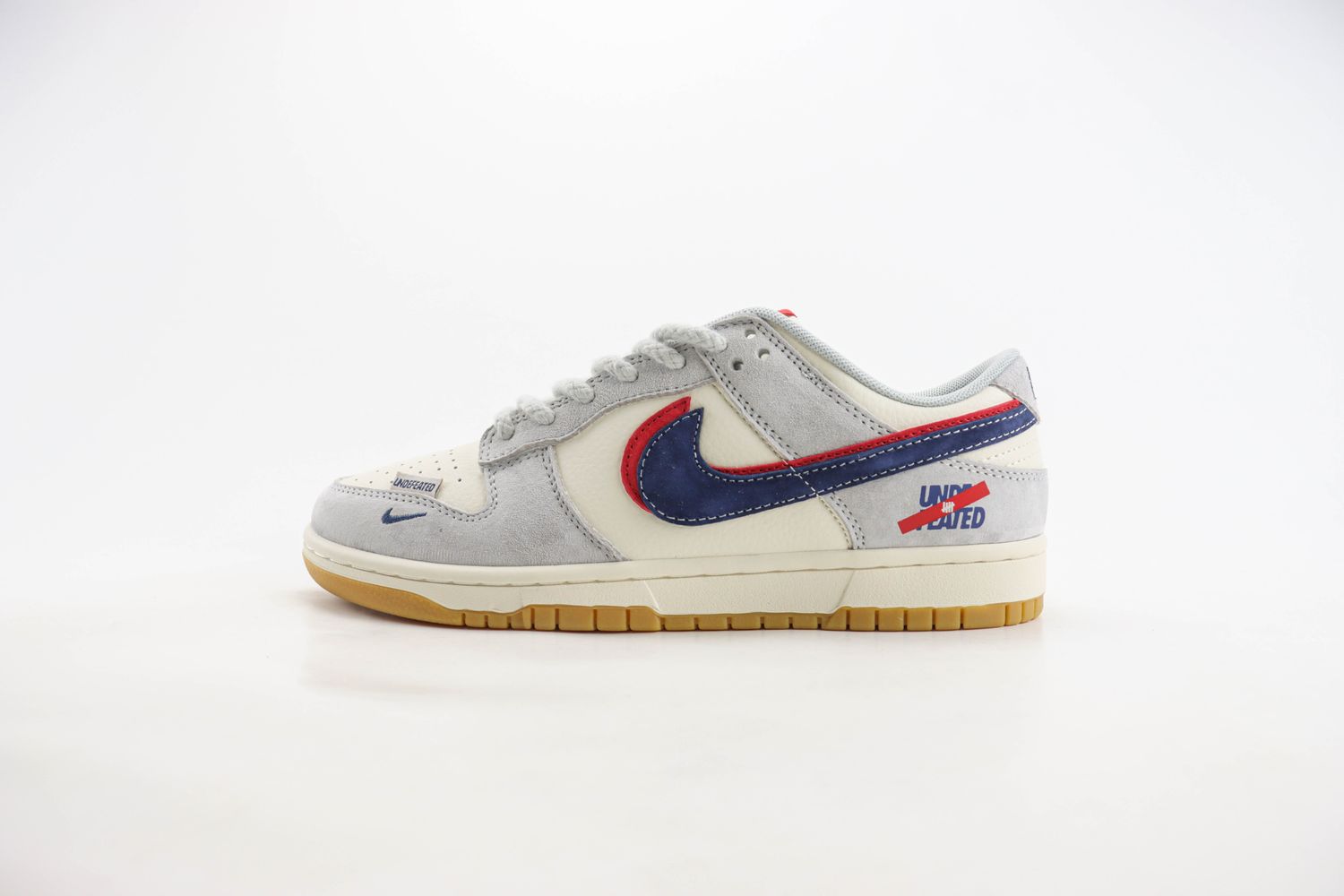 Nike SB Dunk Low x UNDEFDATED  01