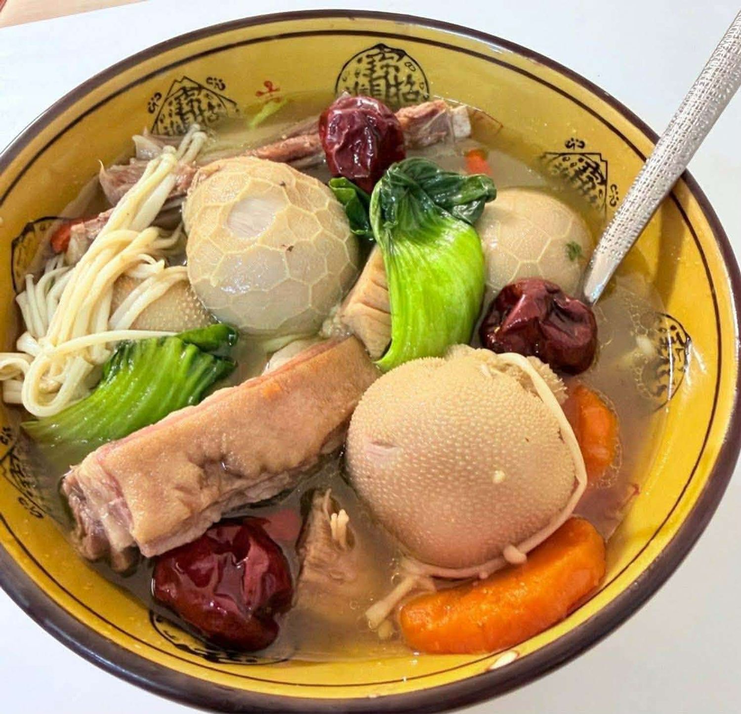 ҮДМЭГ(гүзээнд боосон бууз)