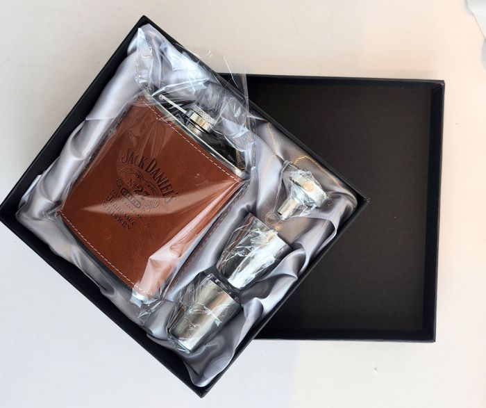 JACK DANIELS дашмаг