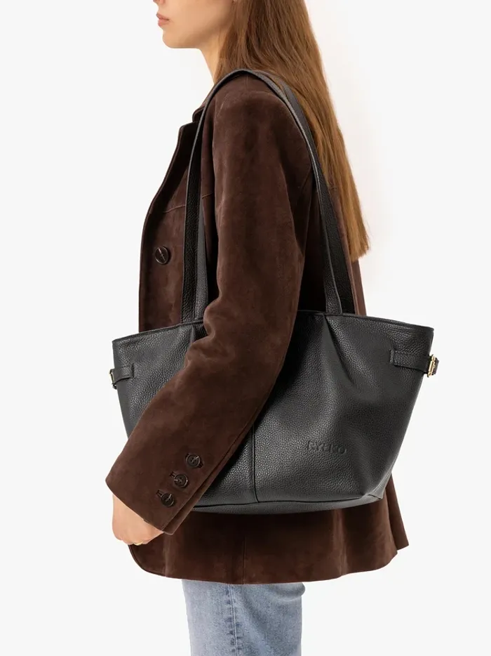 Black purse with pouch