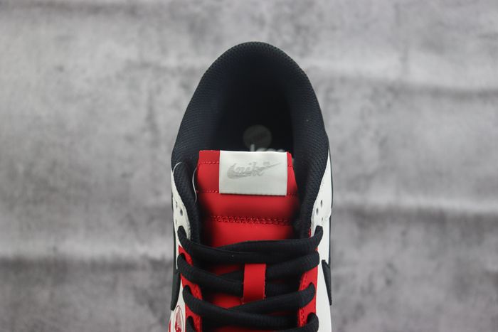 Nike SB Dunk Low 161