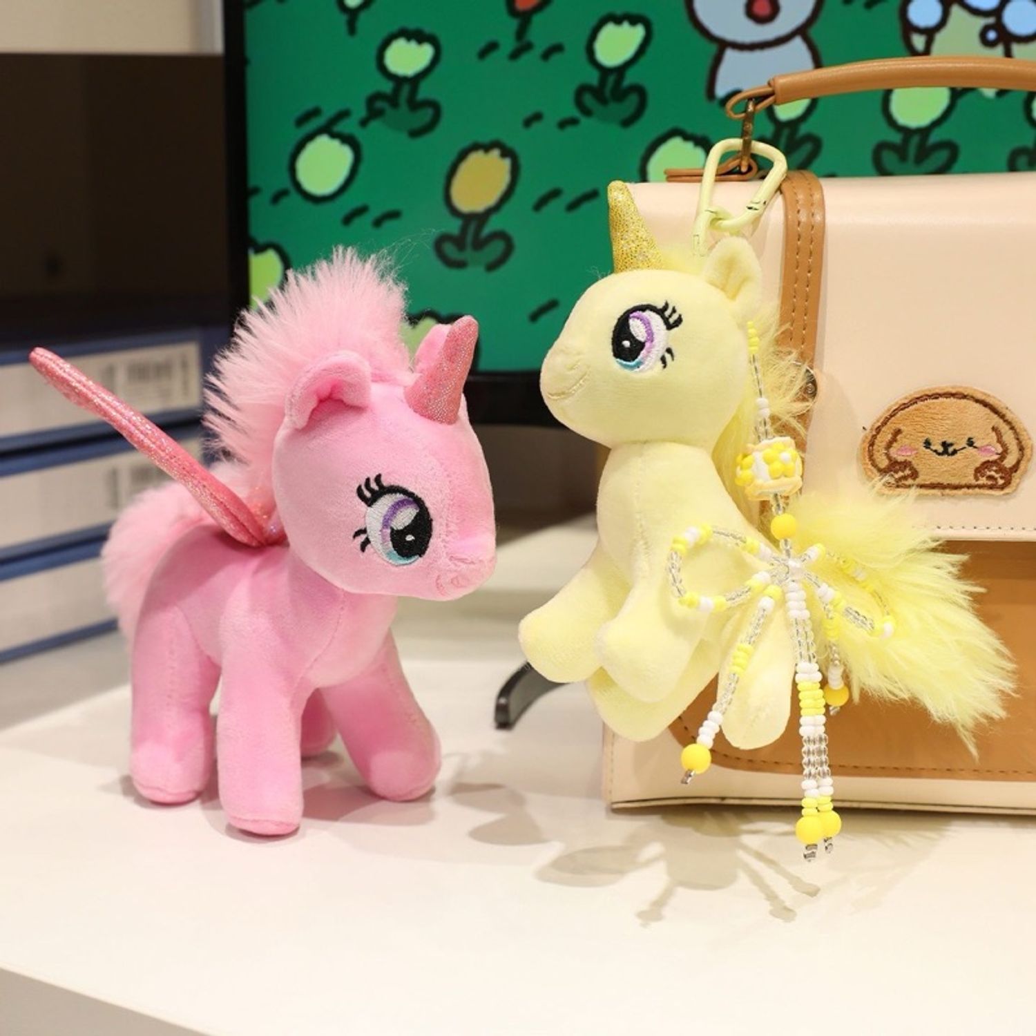 Цүнхний гоёл, түлхүүрийн оосор