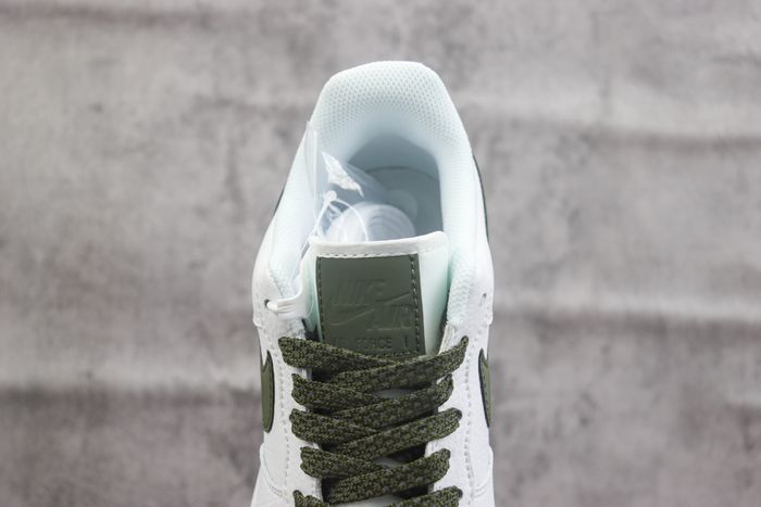 Nike Air Force 1 Low 371