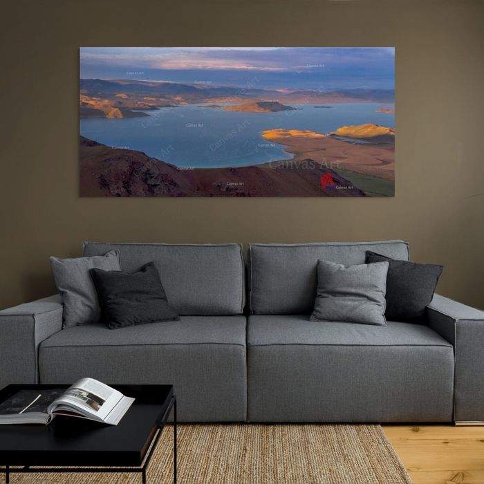 Улаагчны хар нуур 