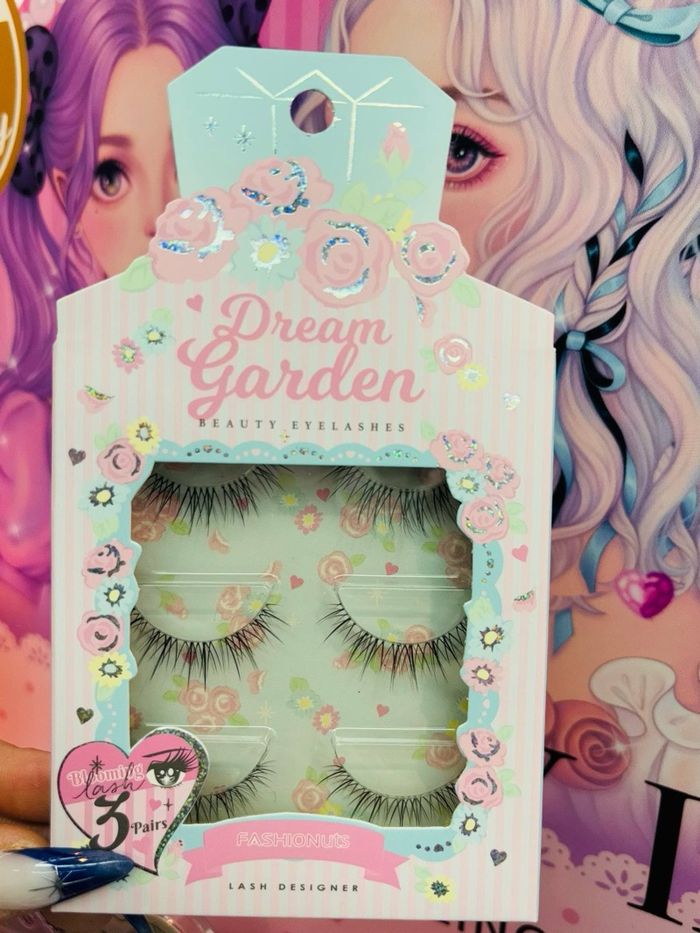 Наадаг сормуус 