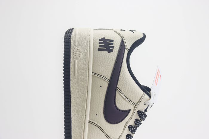 Nike Air Force 1 Low x Undefated 23
