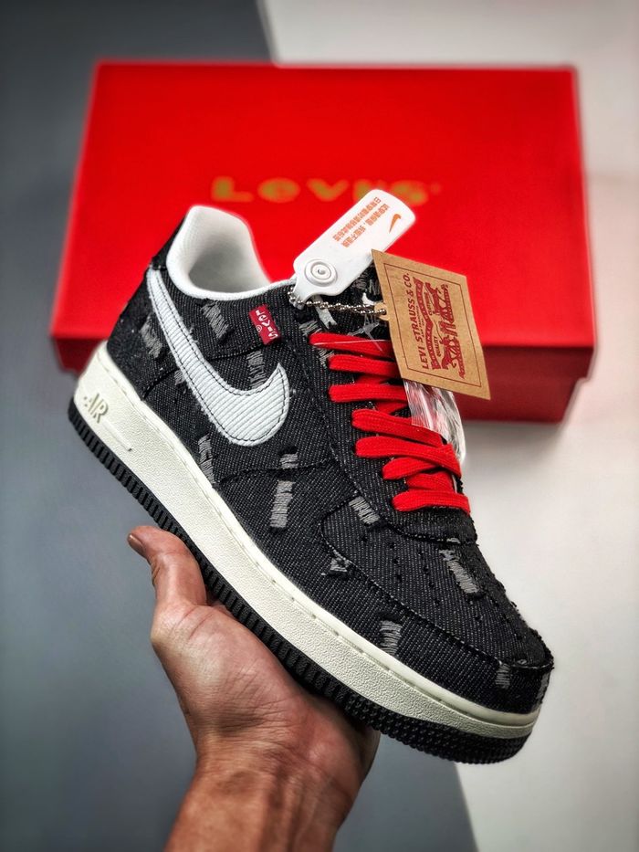 Levi's x Air Force 1'07 Low
