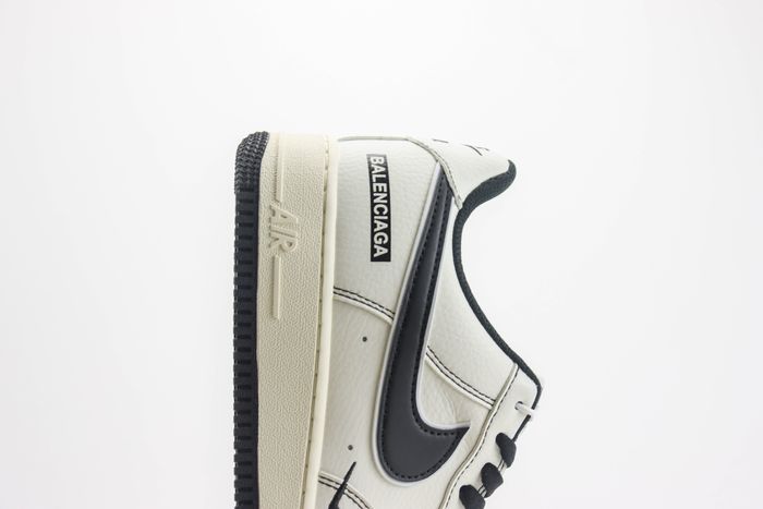 Nike Air Force 1 Low x Balenciaga 01