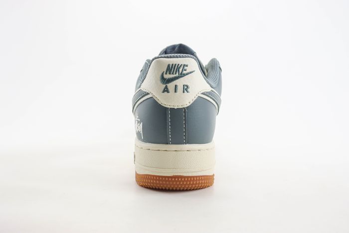  Nike Air Force 1 Low x Stussy 89